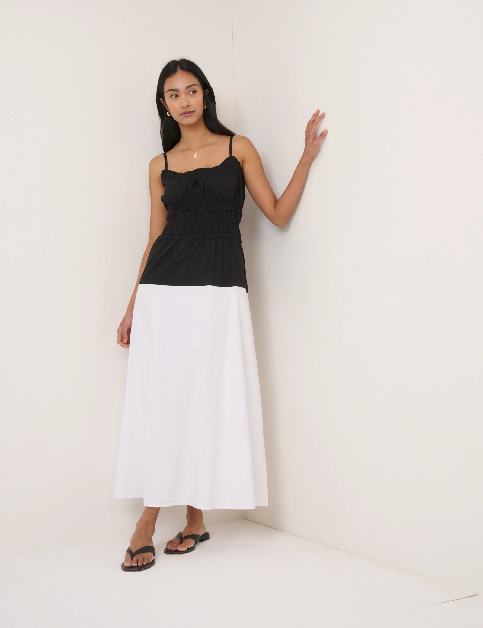Black And White Shirred Waist Alina Midi Dress - Image 3