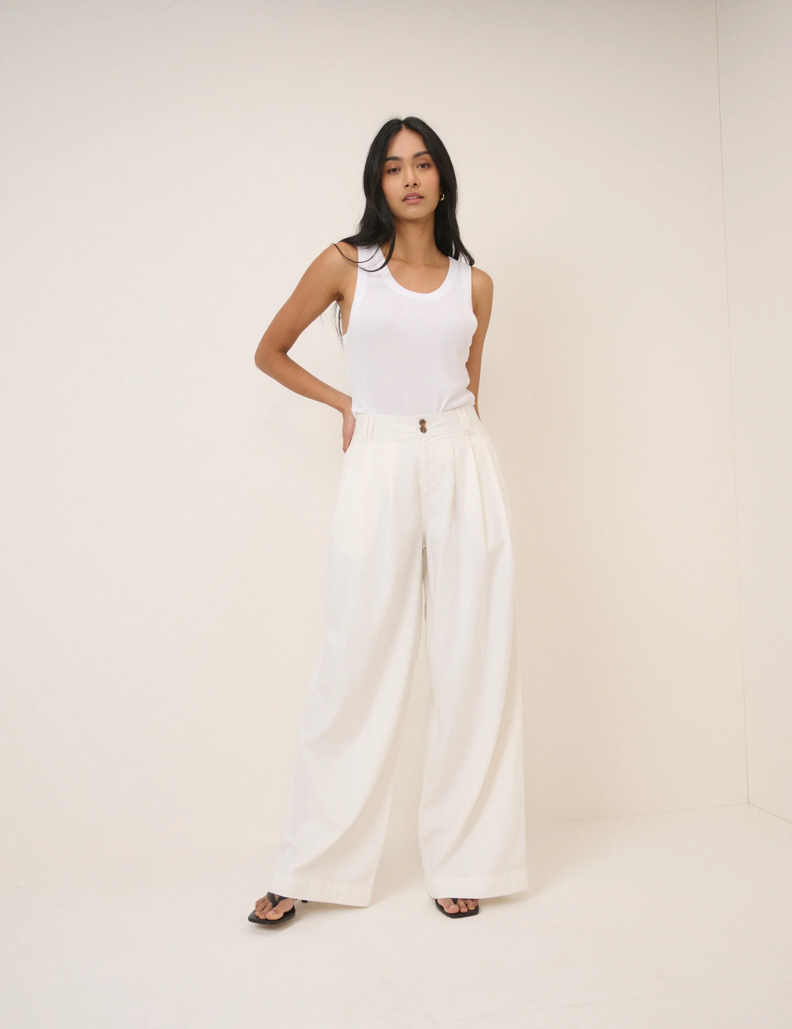 White Pleated Wide Leg Trousers - Image 4