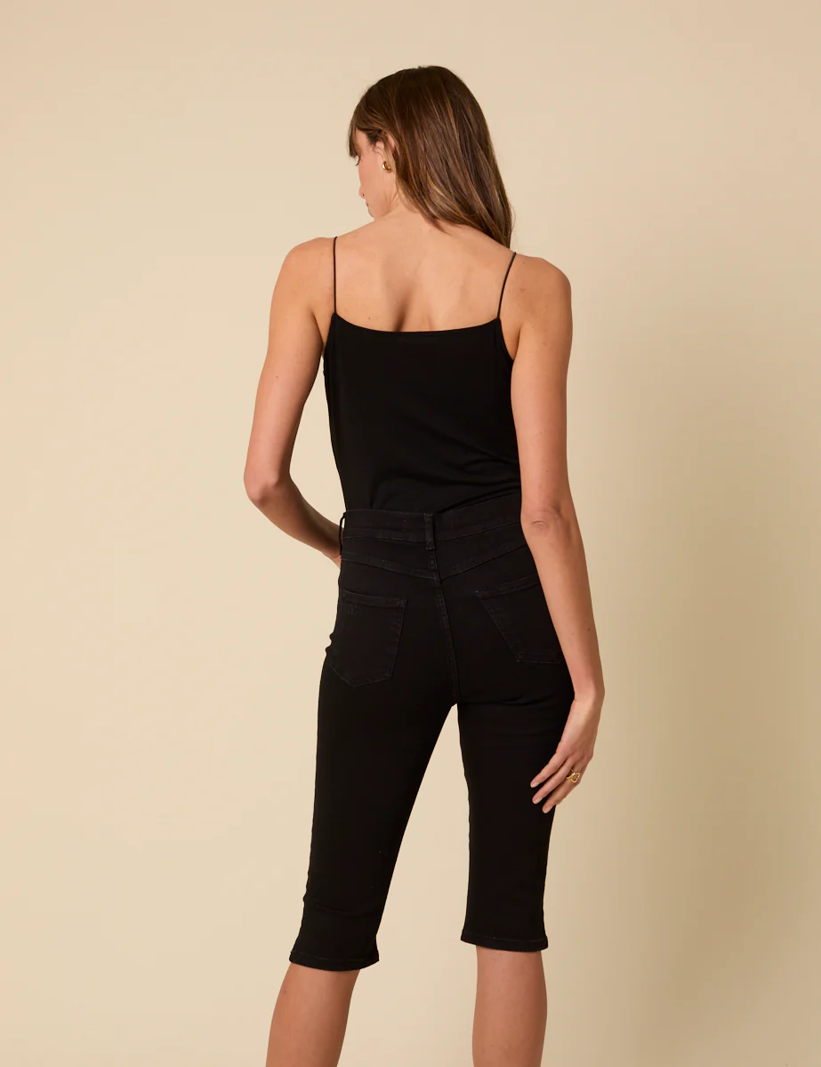 Black Denim Capri Jeans - Image 5