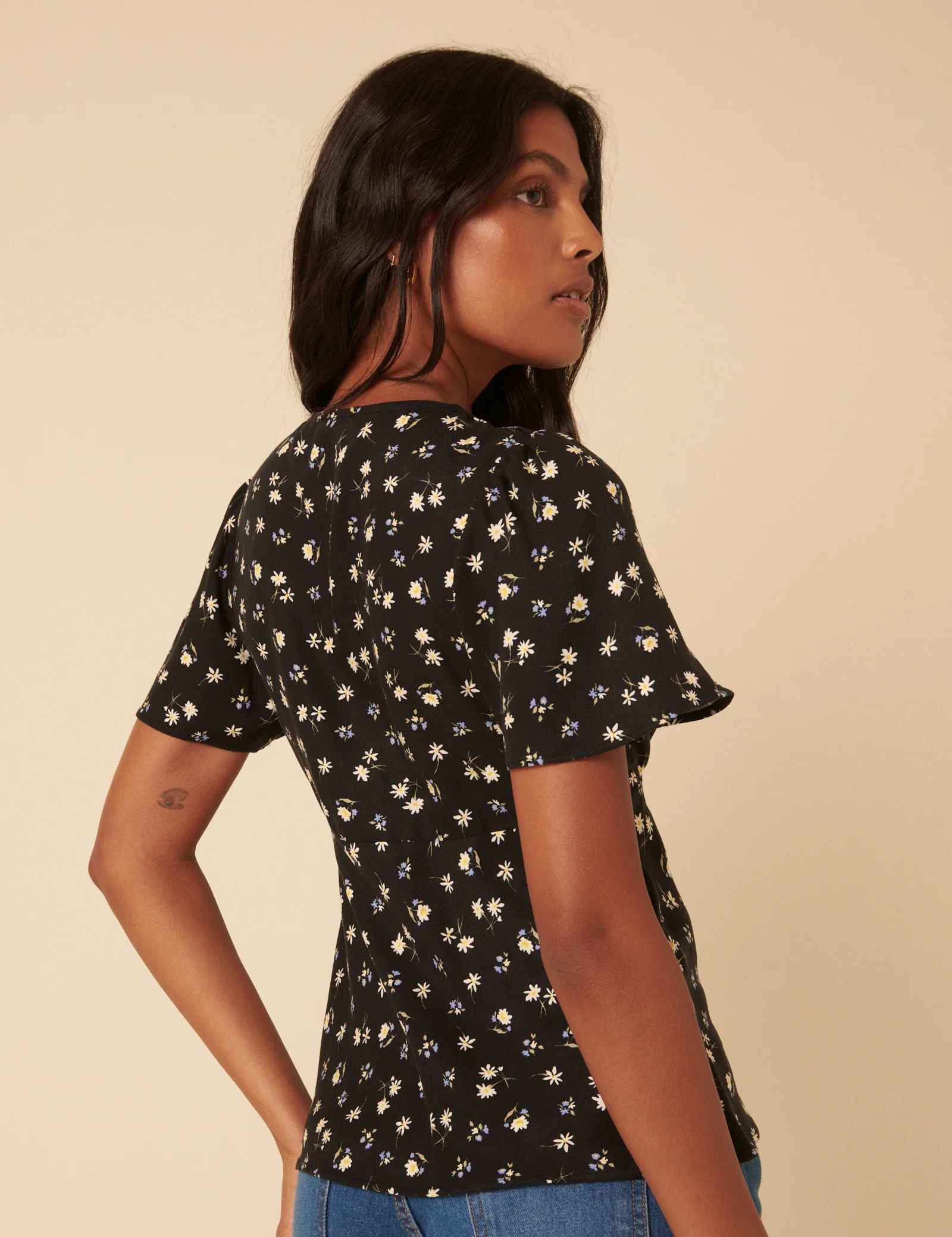 Black Ditsy Floral Frill Top - Image 5