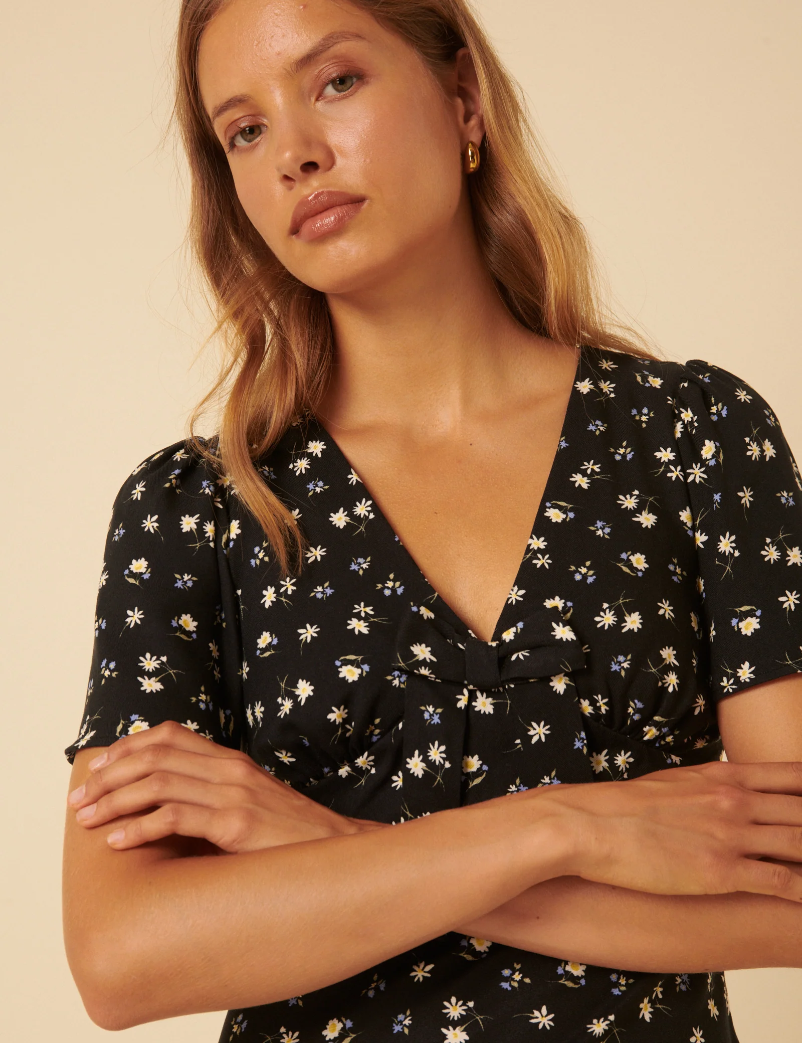 Black Floral Faith Midi Dress - Image 2