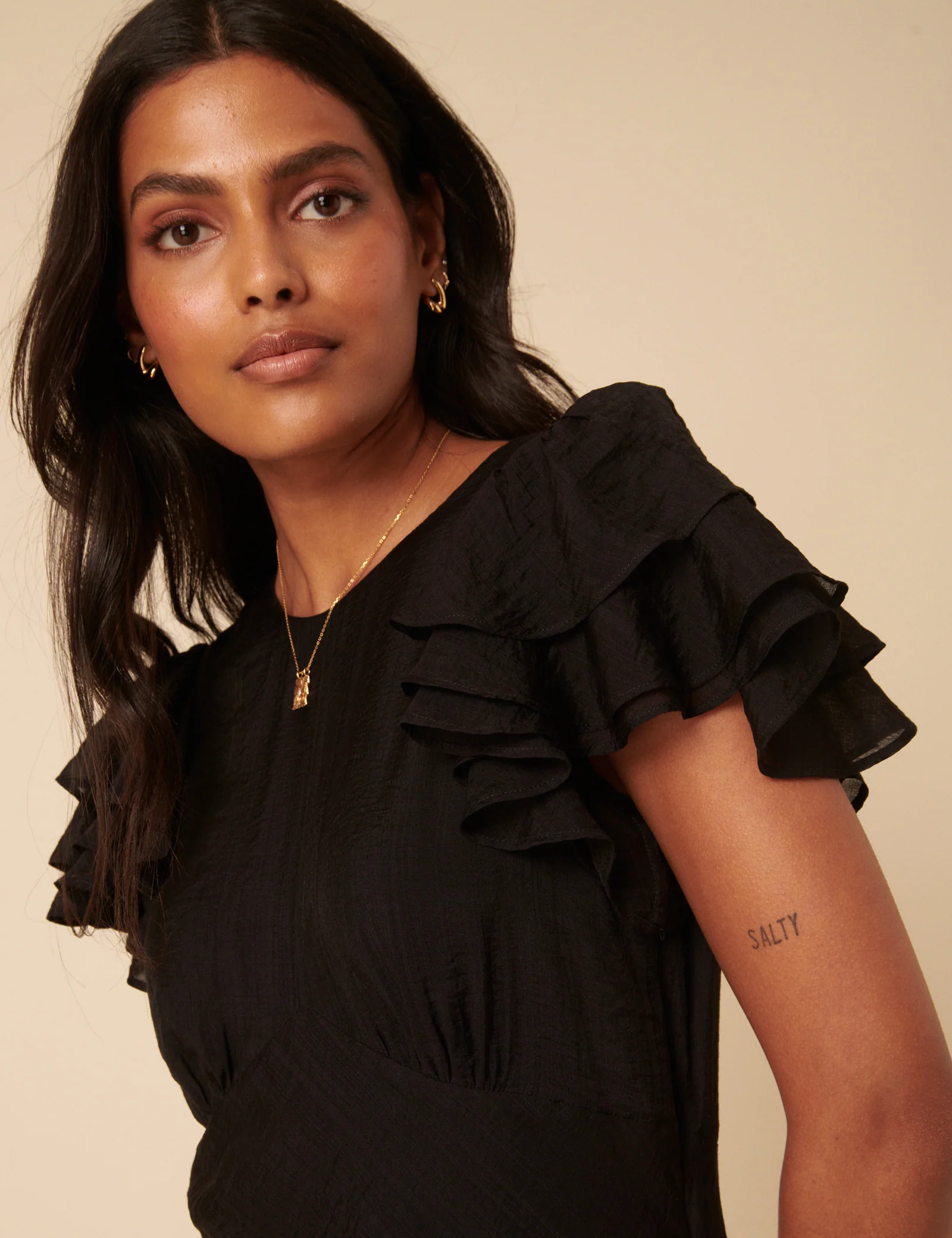 Black Frill Sleeve Lola Midi Dress - Image 4