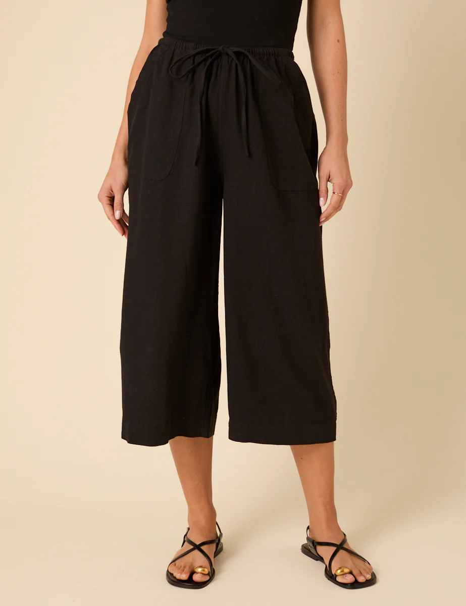 Black Linen-Blend Cropped Shona Trousers - Image 2
