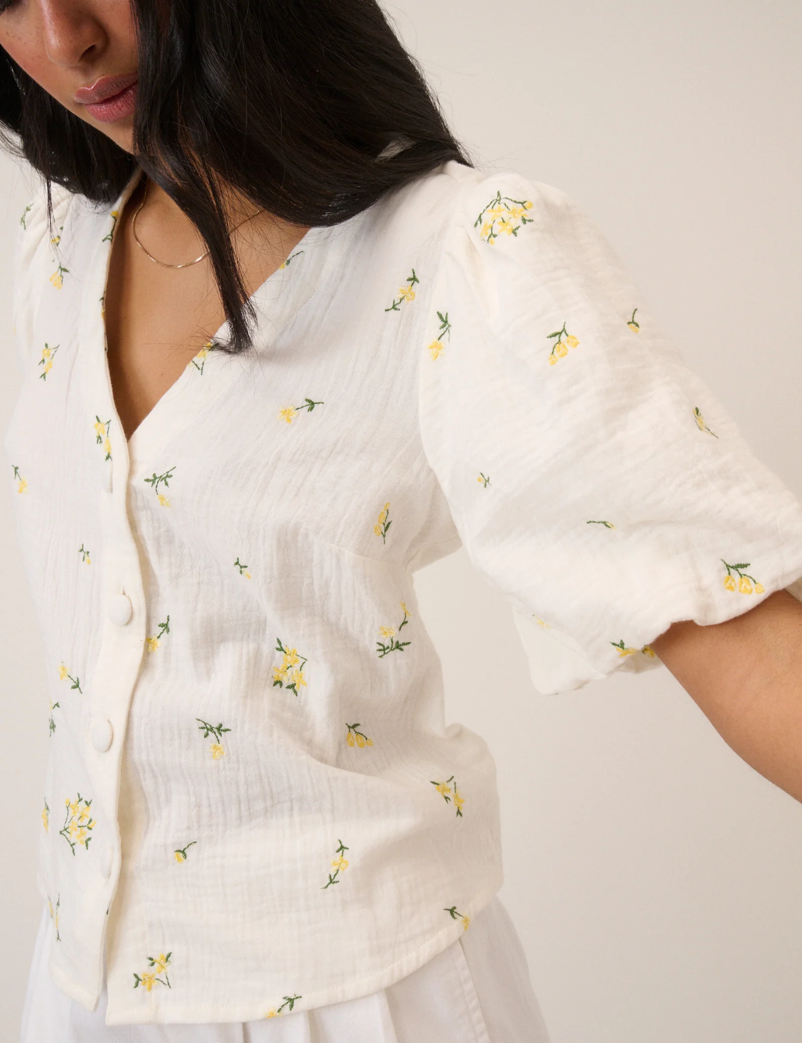 White Ditsy Floral Puff Sleeve Top - Image 4