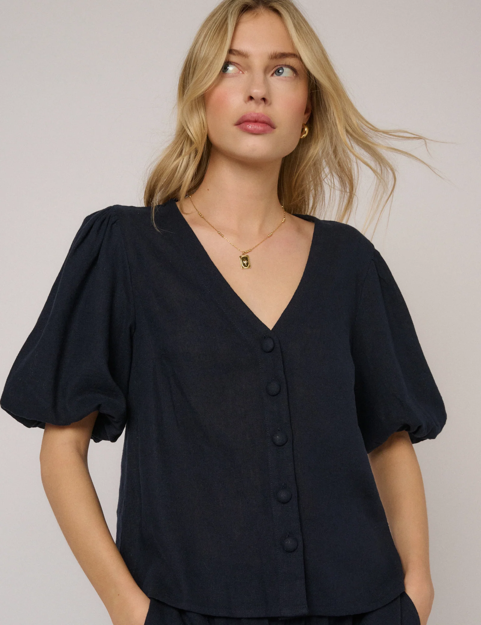 Navy Linen-Blend Puff Sleeve Top - Image 4