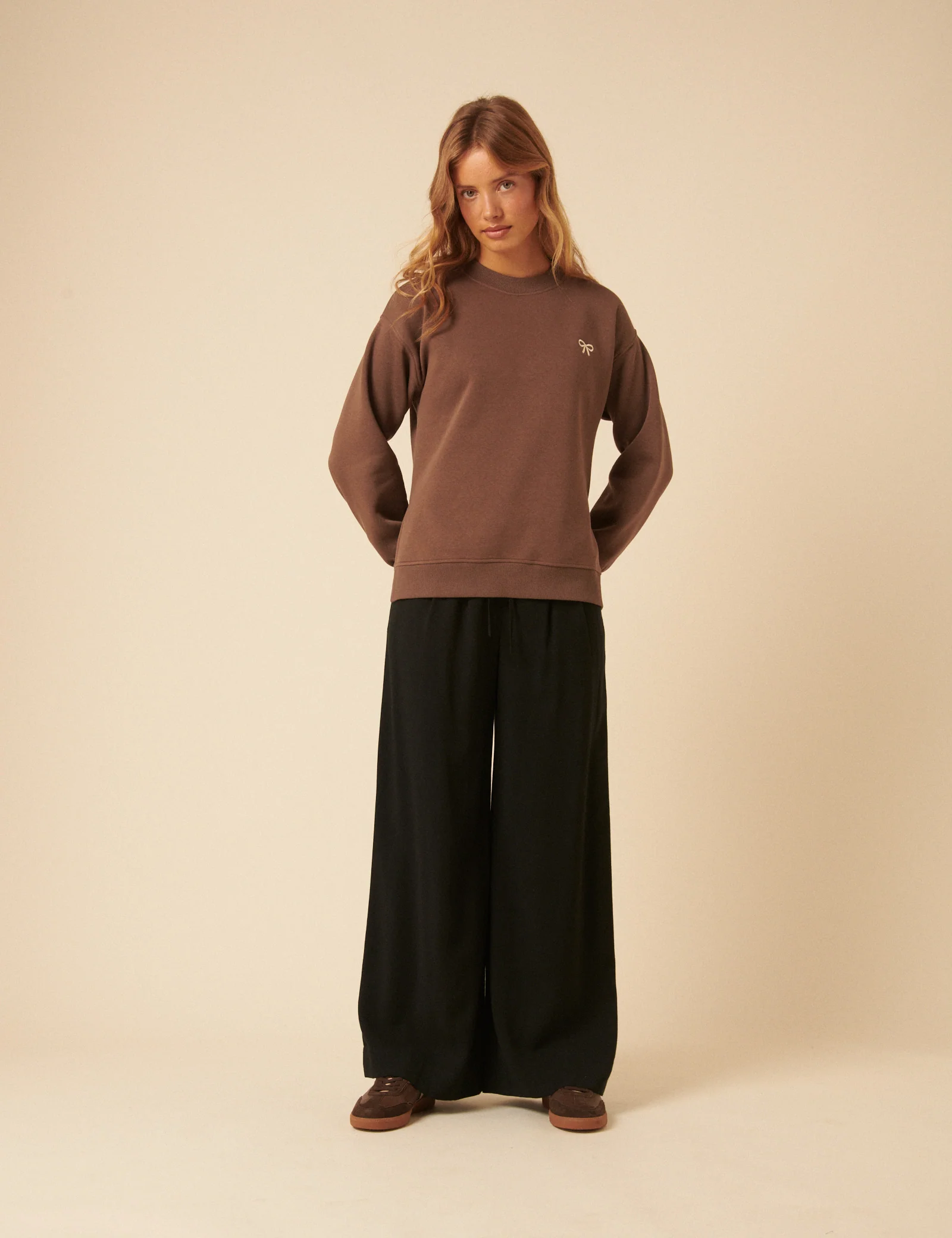 Brown Bow Embroidered Sweatshirt - Image 3