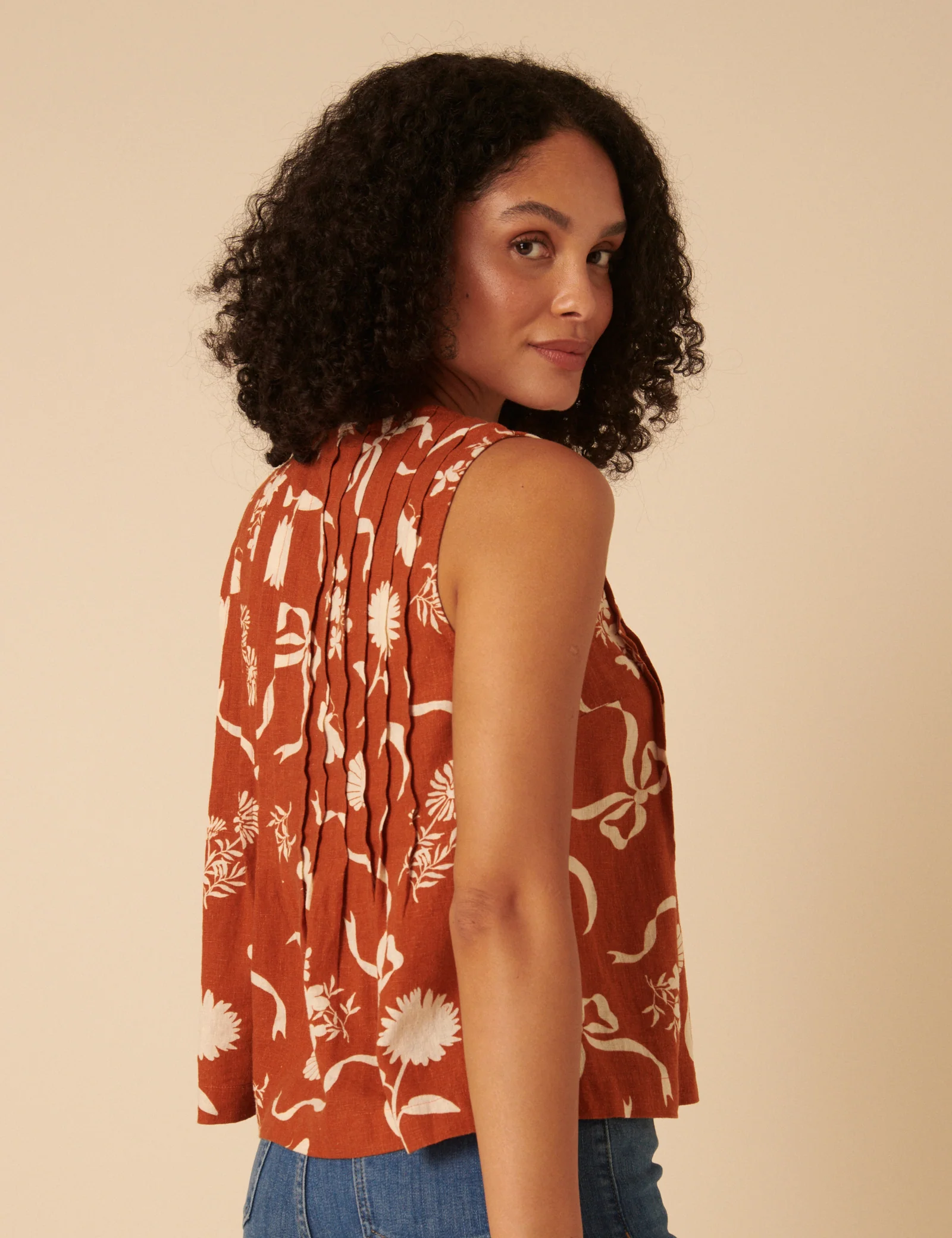 Brown Printed Linen-Blend Pleated Top - Image 5
