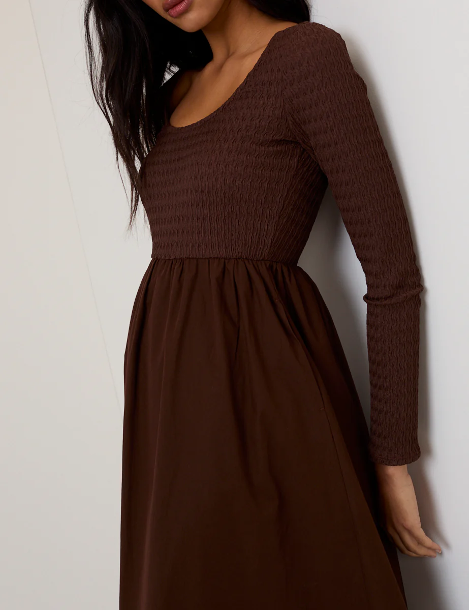 Brown Shirred Scoop Neck Molly Midi Dress - Image 2