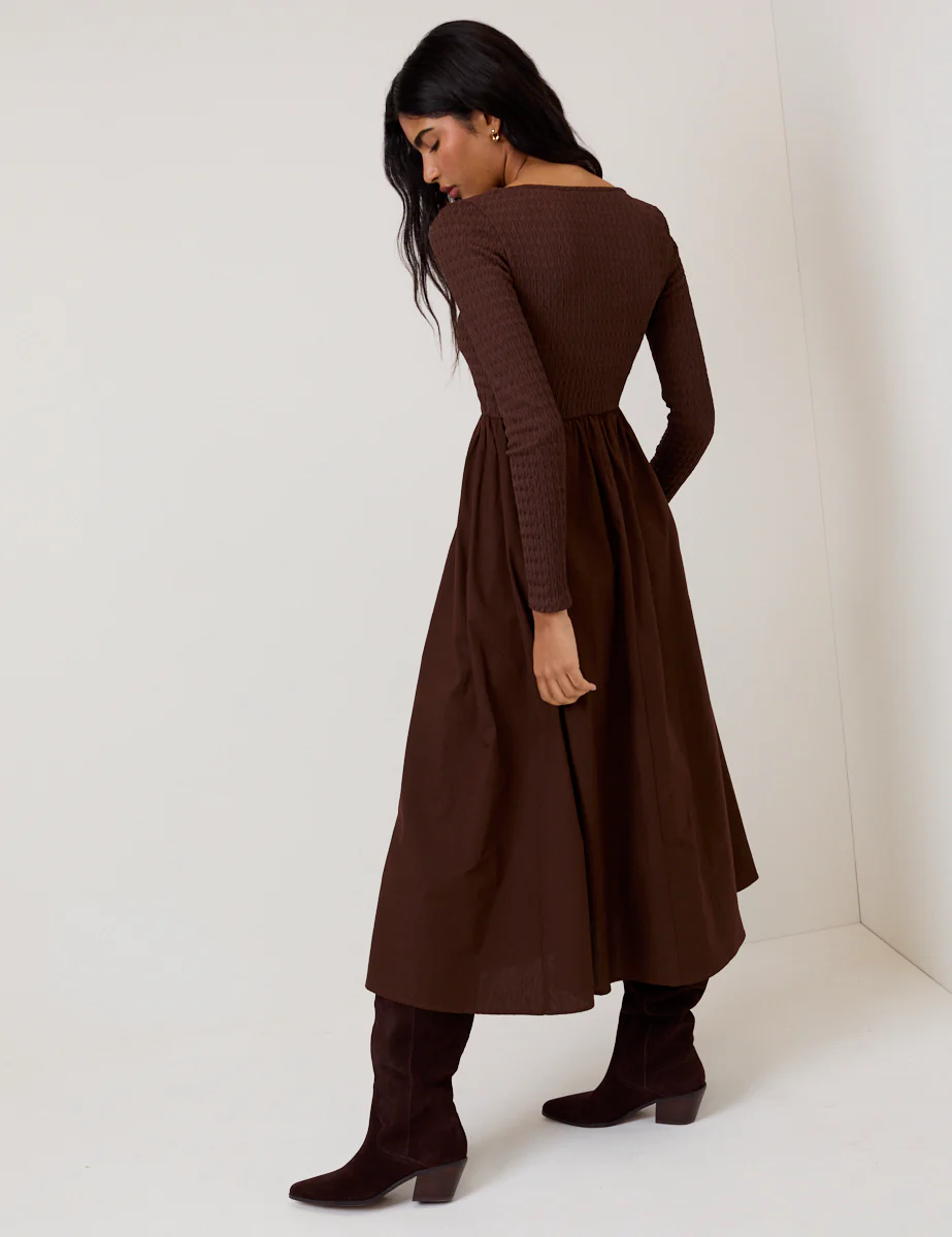 Brown Shirred Scoop Neck Molly Midi Dress - Image 5