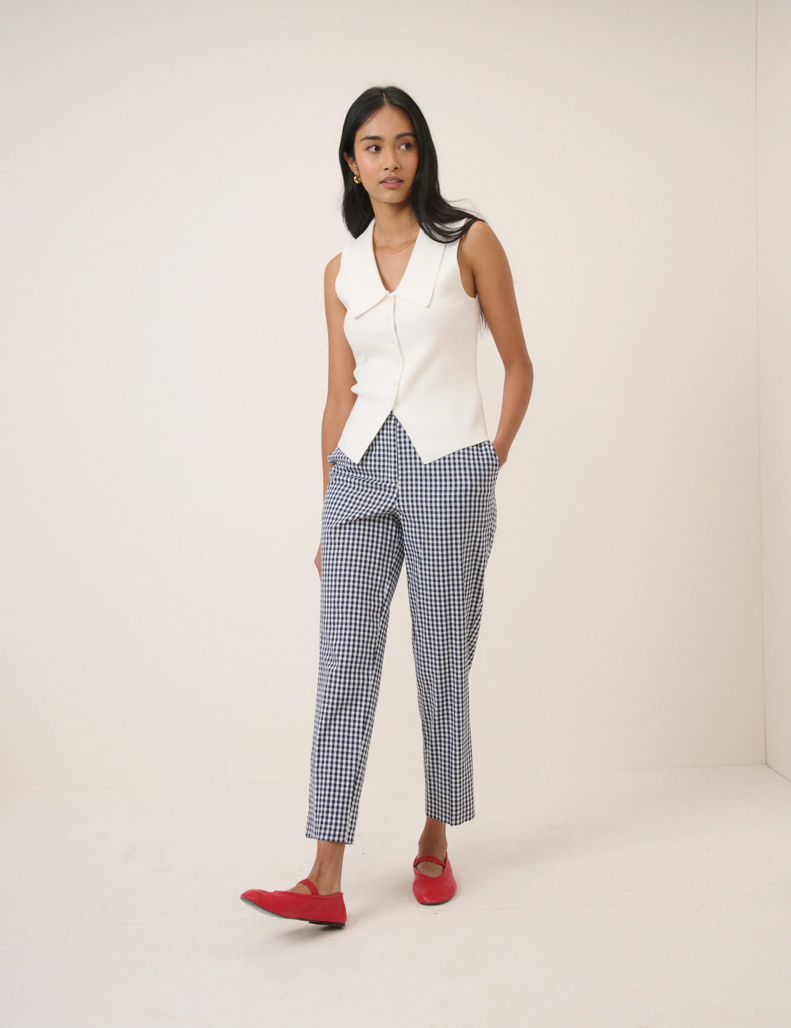 White Collared Detail Knitted Top - Image 2