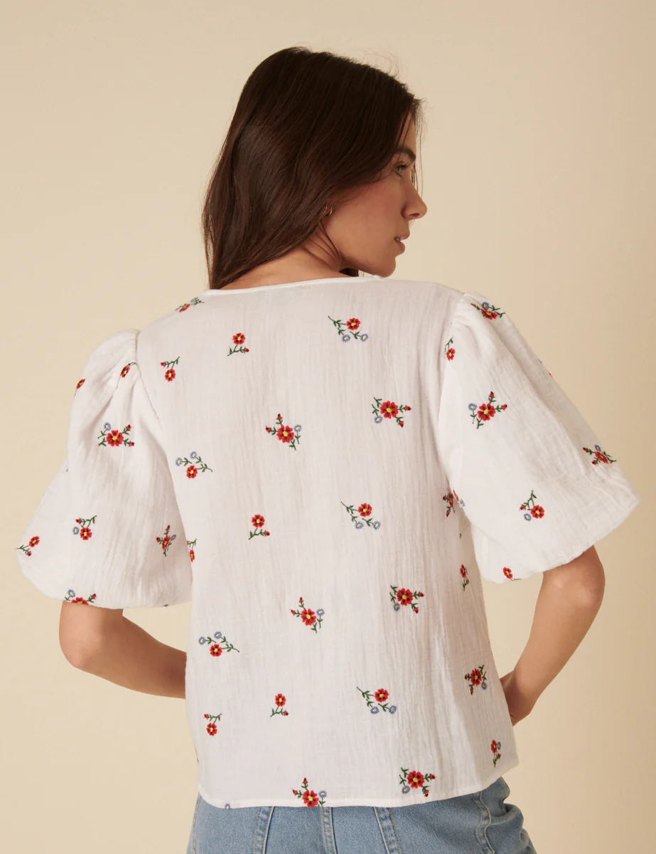 Cream Floral Embroidered Puff Sleeve Top - Image 4