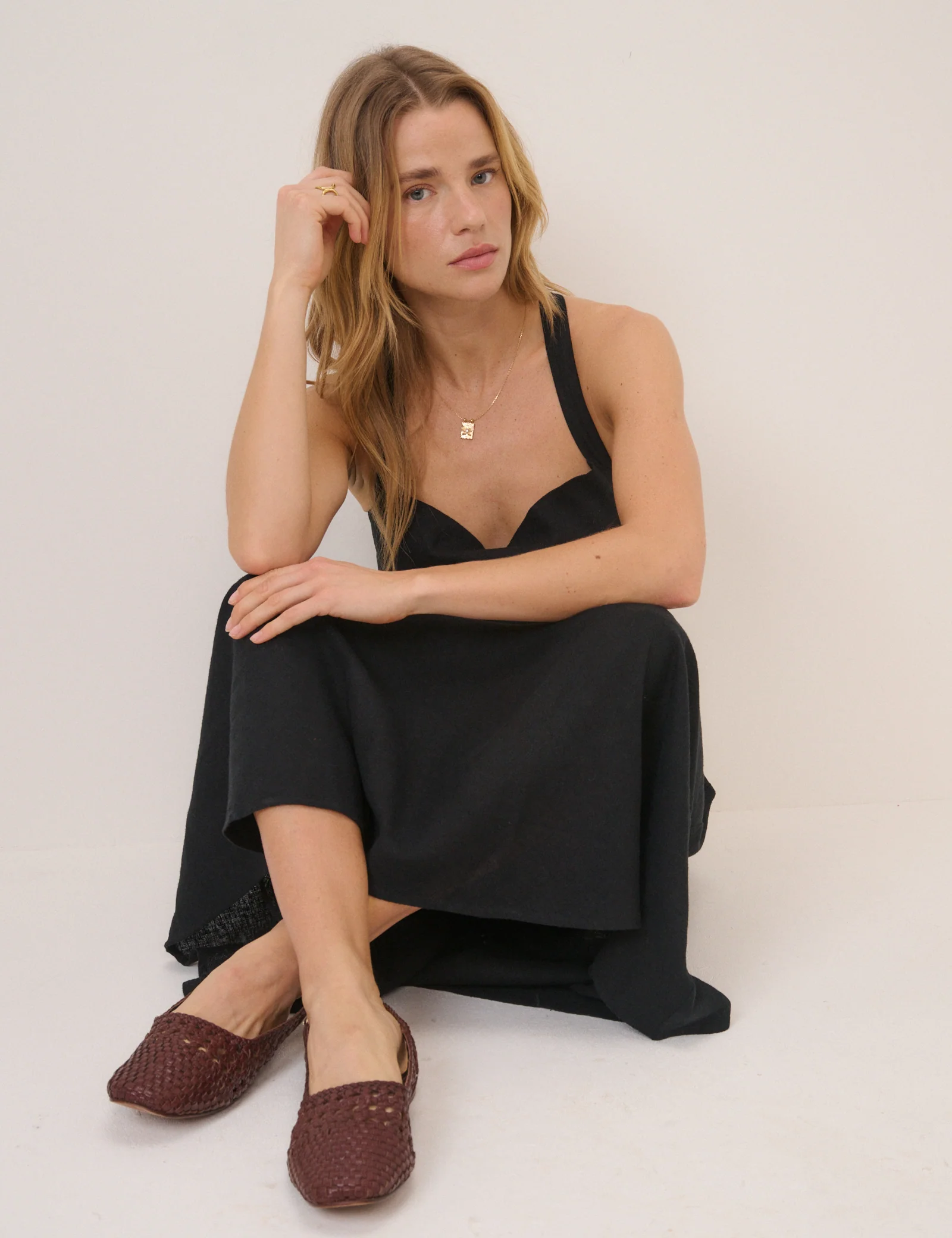 Black Linen-Blend Dana Midi Dress - Image 4