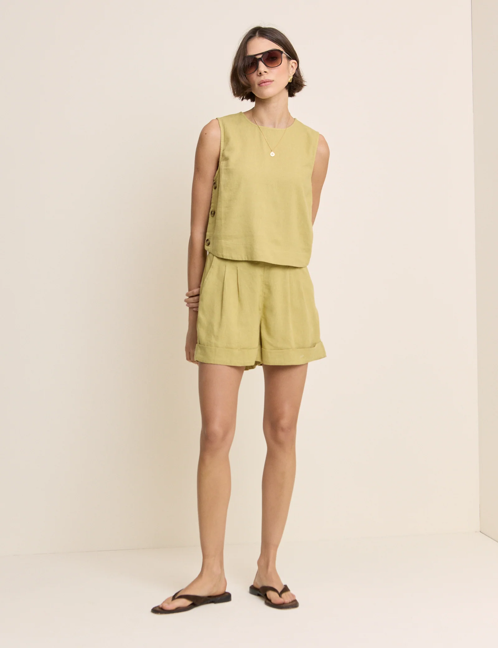 Green Linen-Blend Button Side Crop Top - Image 3