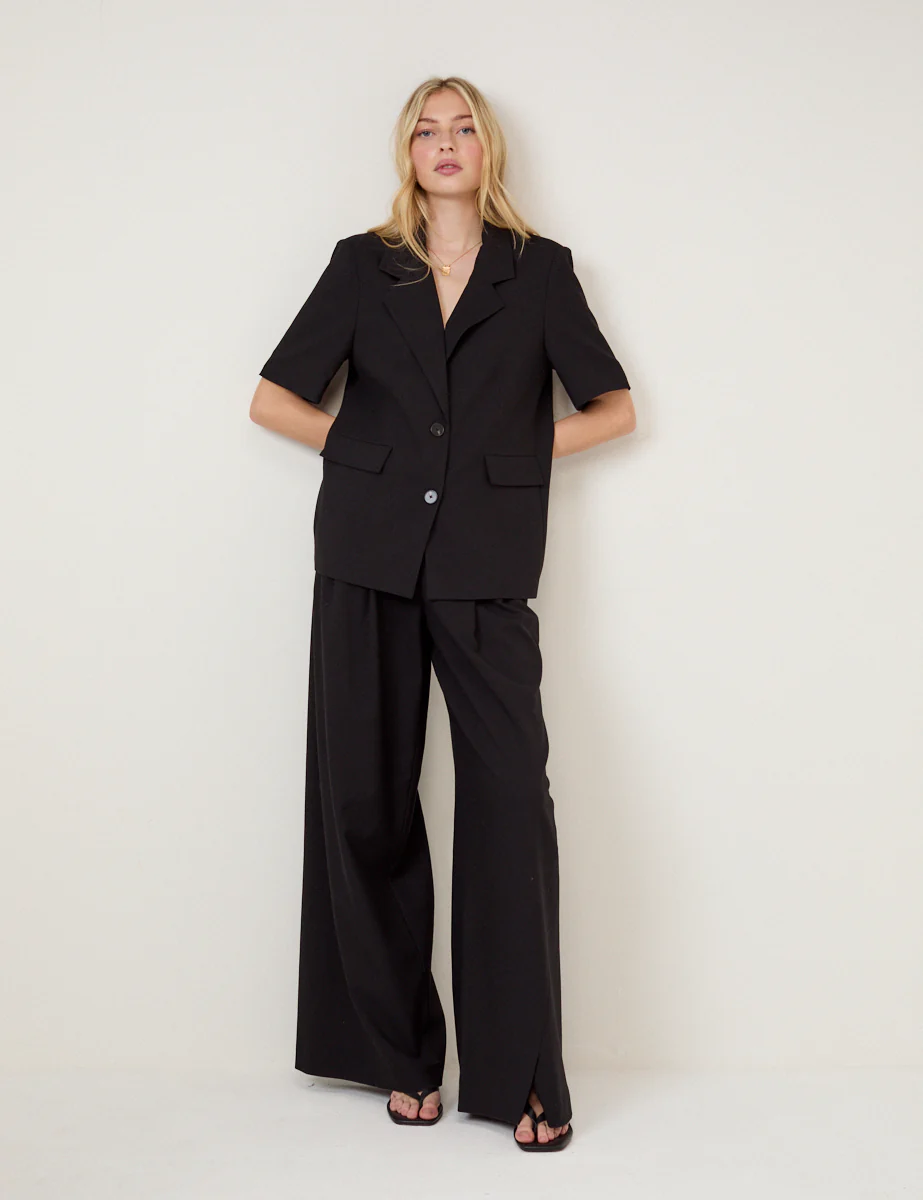 Black Pleated Wide Leg Trousers - Image 4