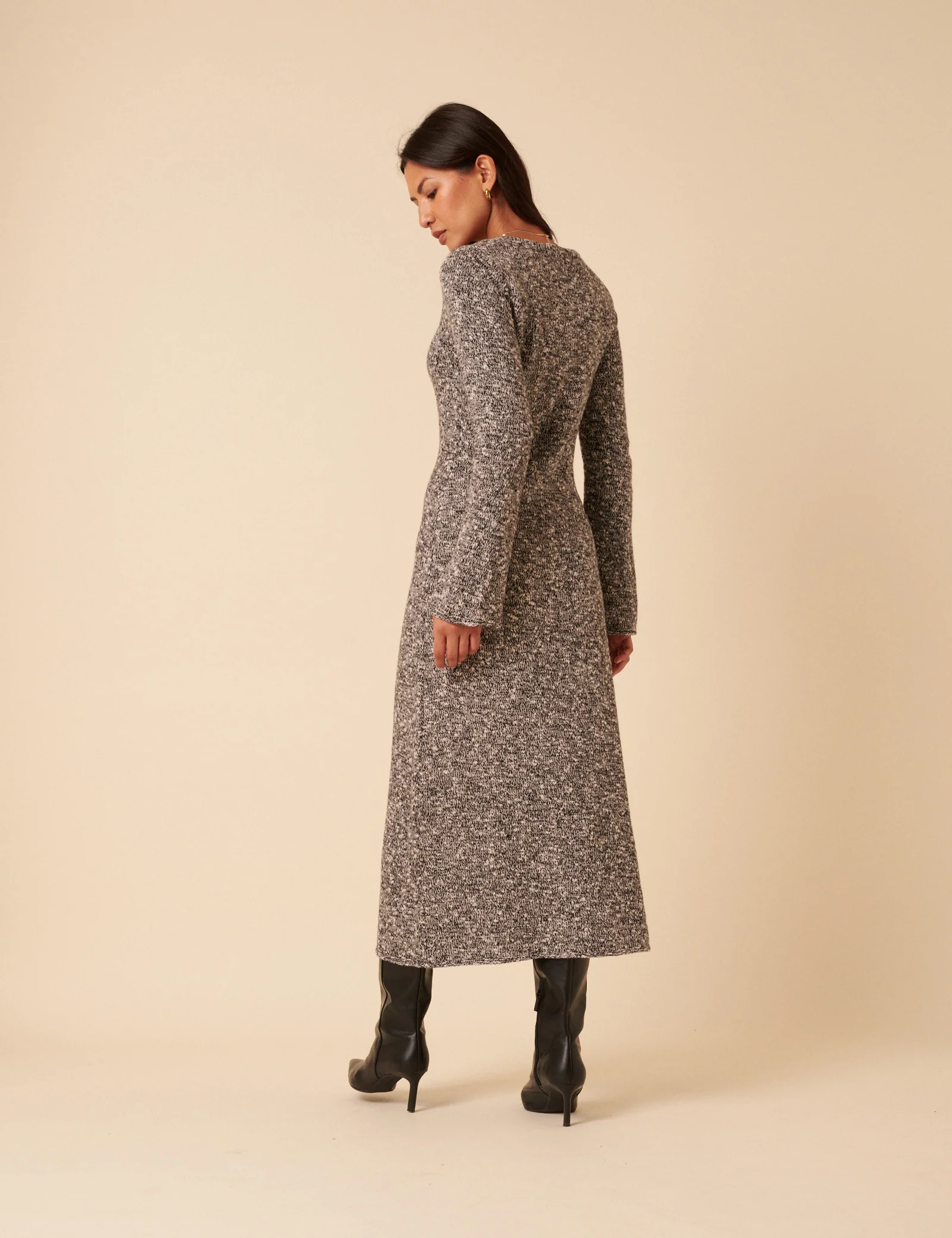 Grey And White Scoop Knitted Neck Midi Dress - Image 5