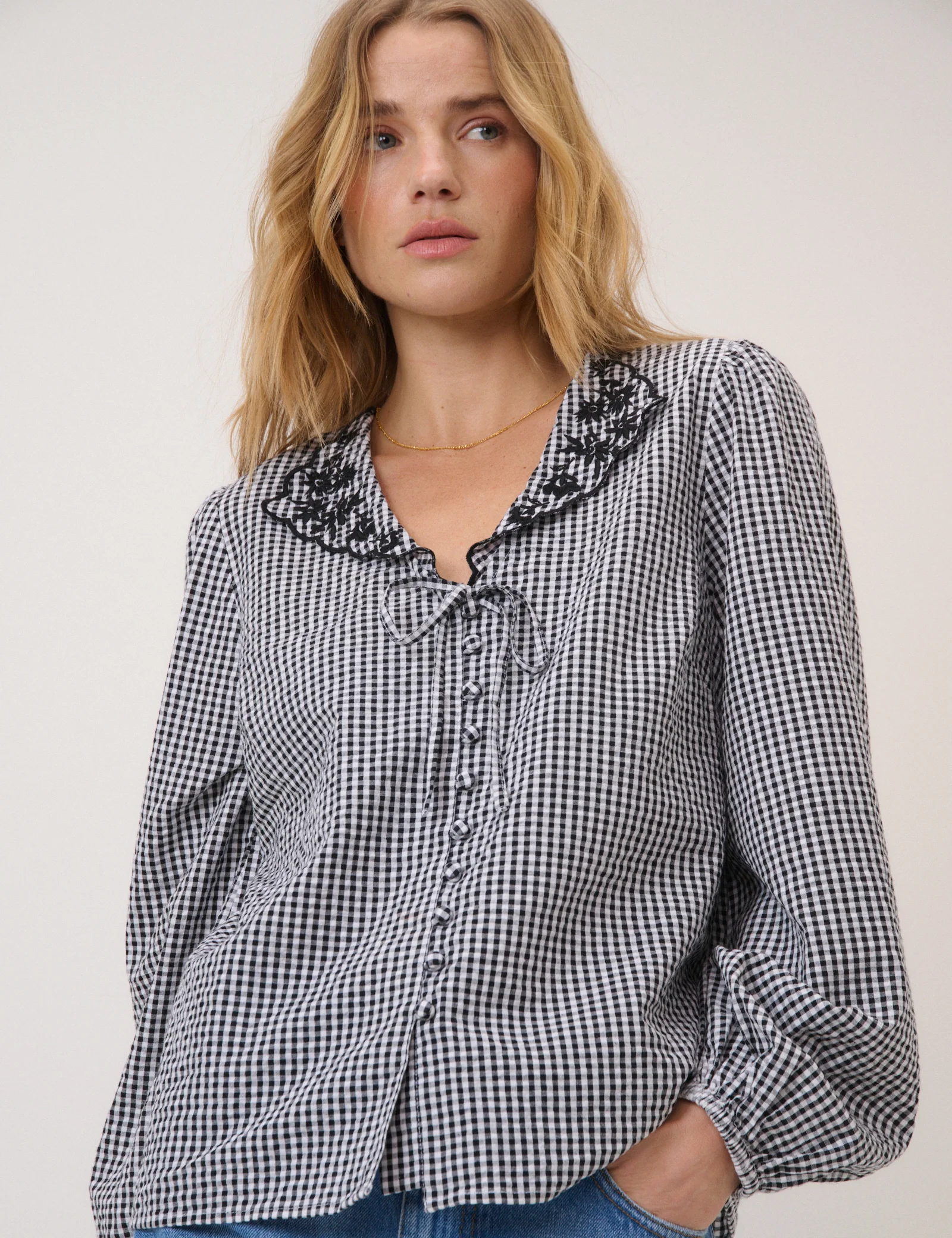 Black Gingham Embroidered Floral Collar Blouse - Image 4