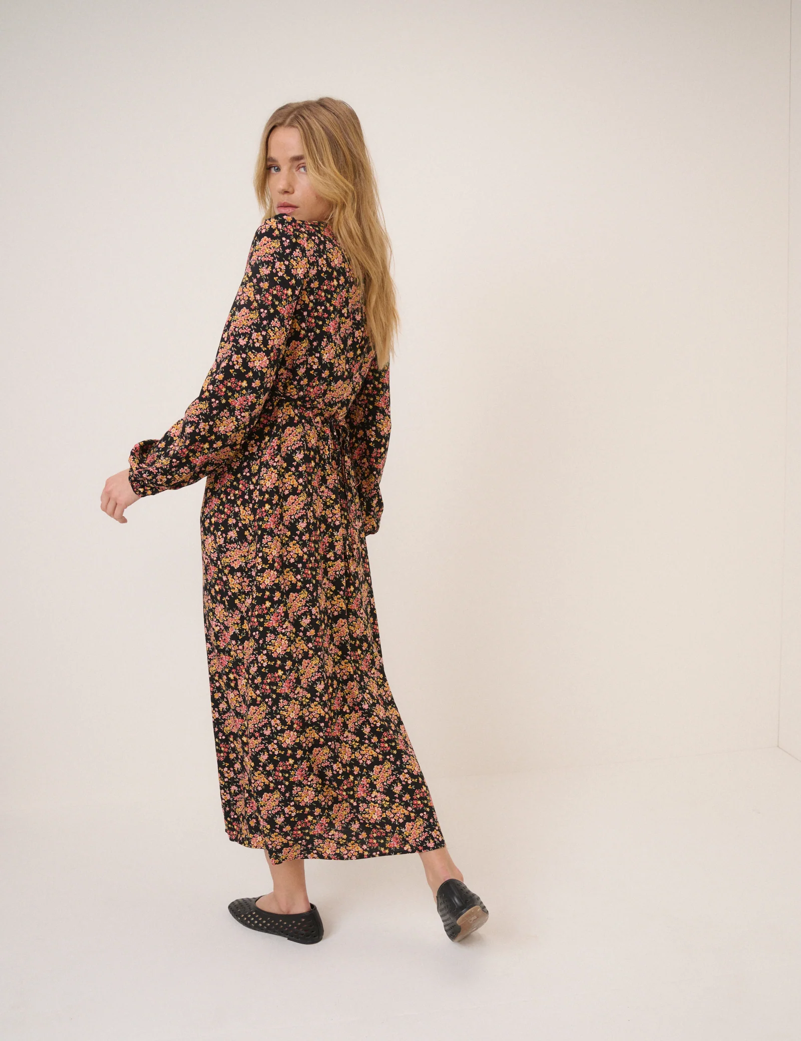 Black Floral Kennedy Midi Dress - Image 5