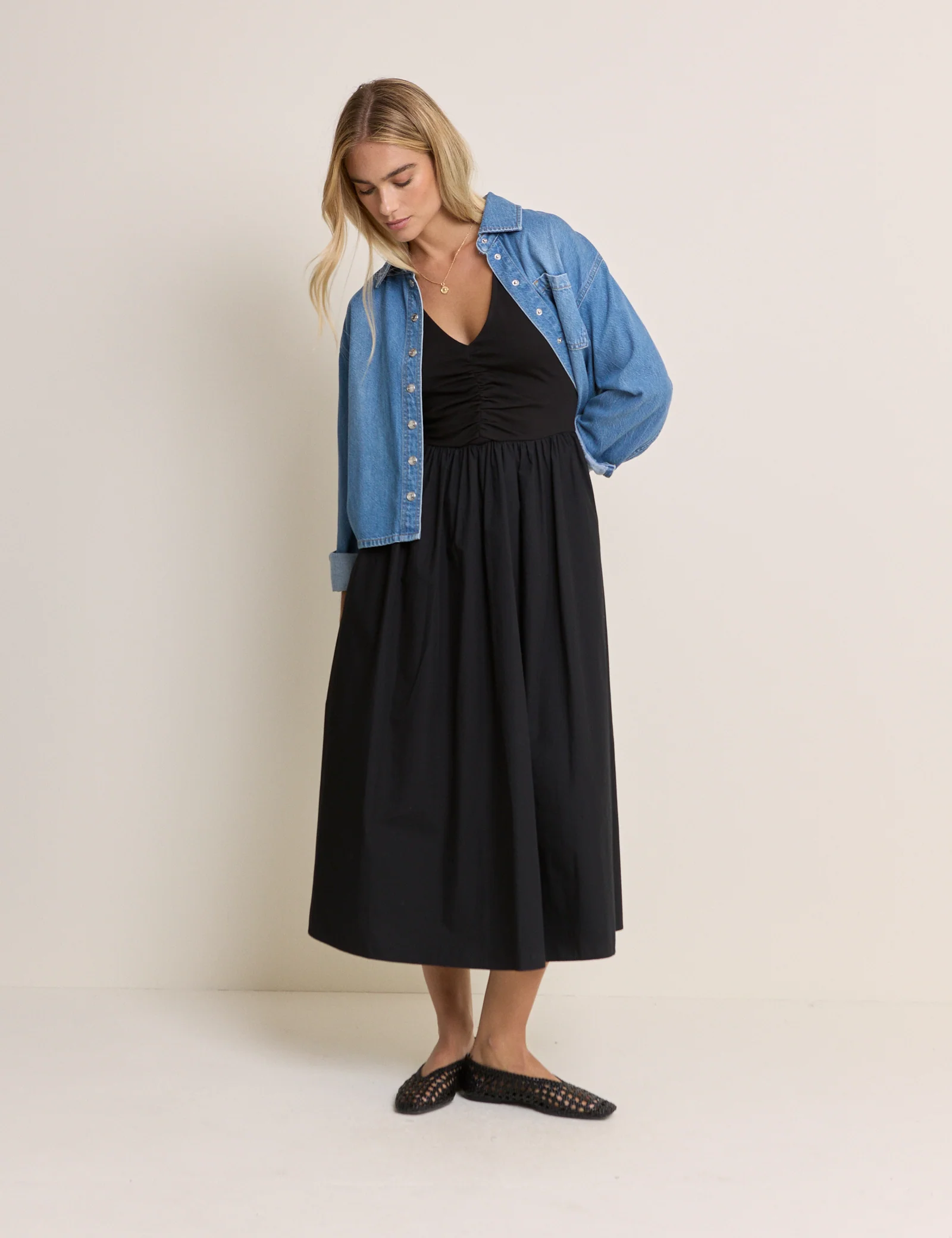 Black V-Neck Kyra Midi Dress - Image 5