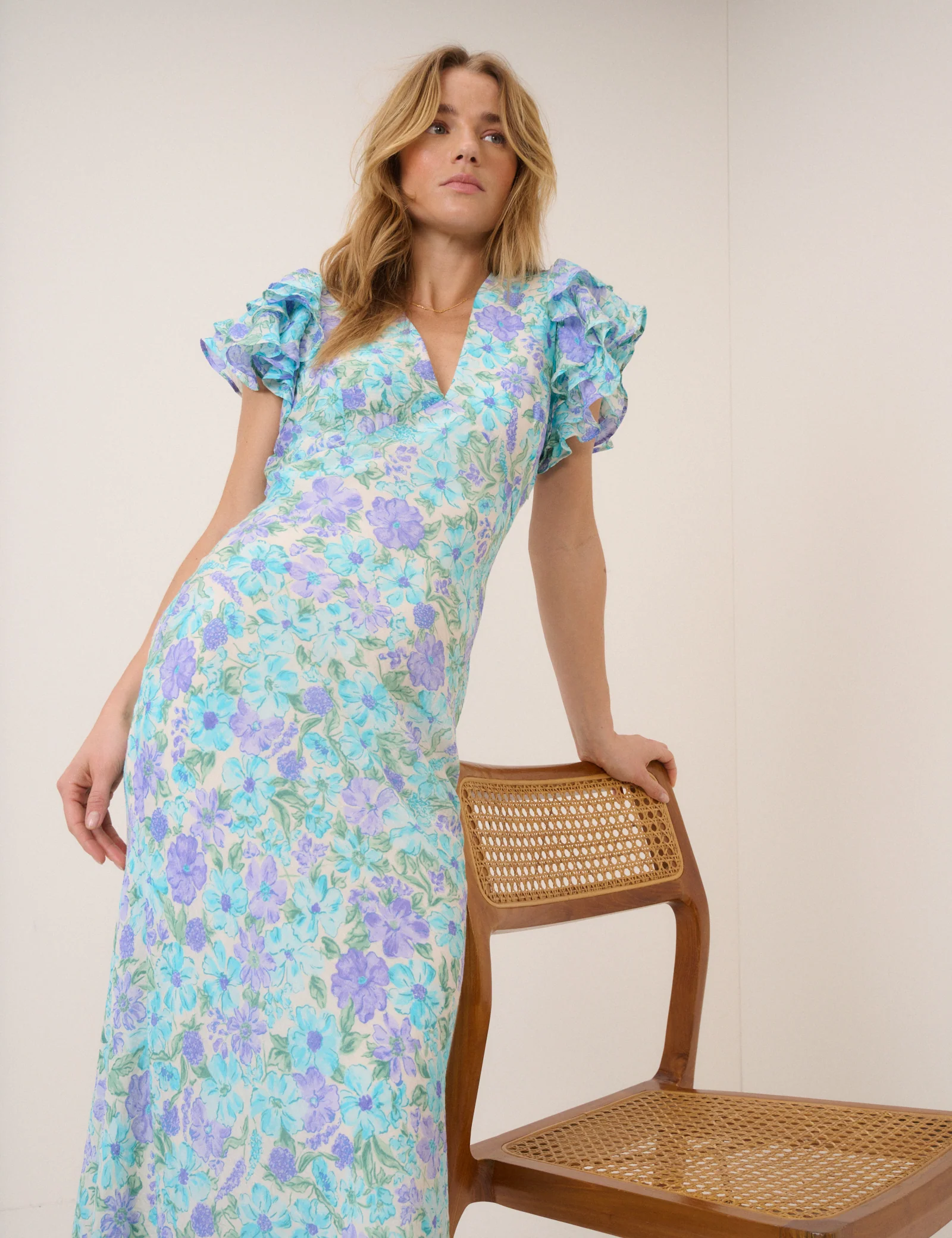 Blue Floral Layla Midi Dress - Image 4