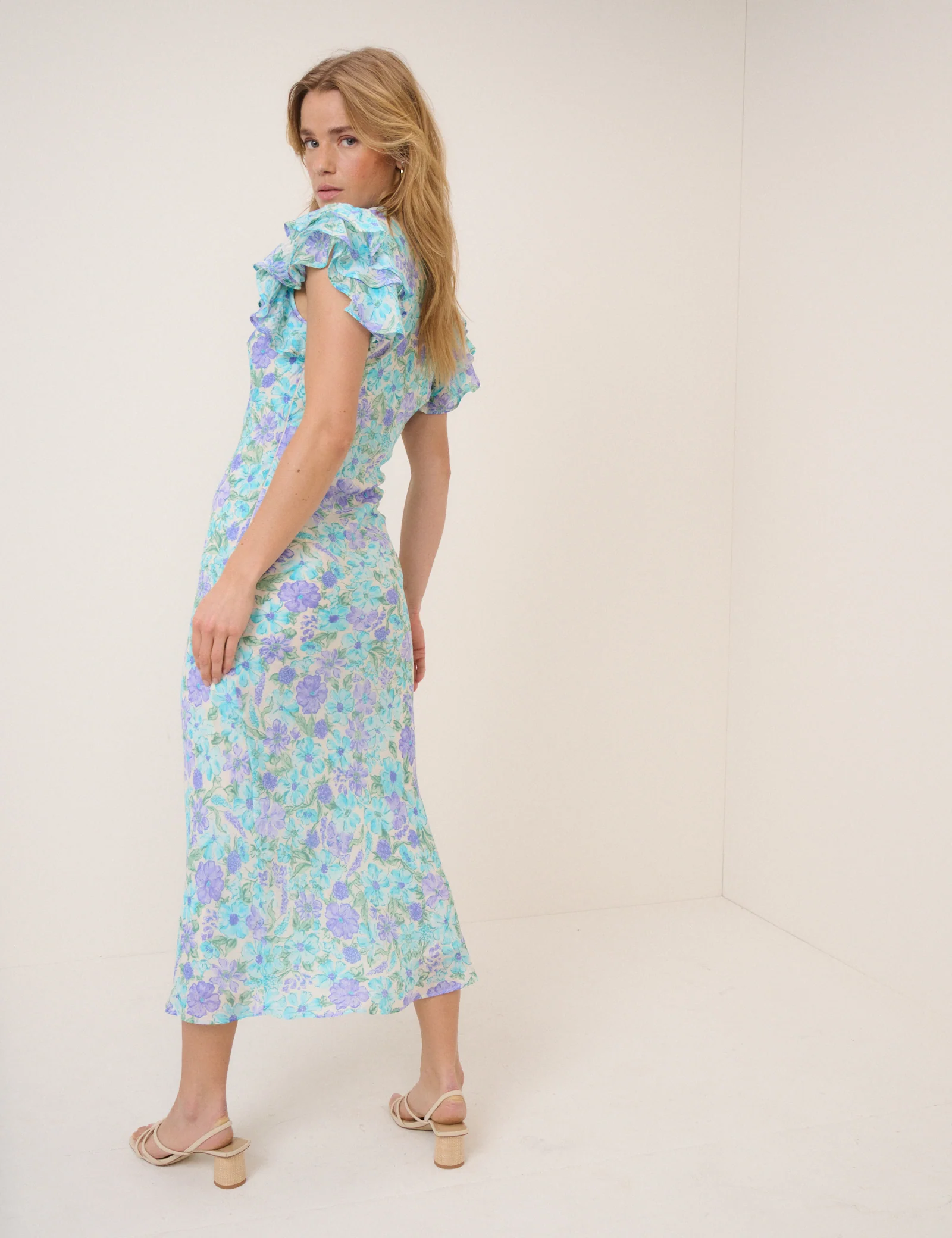 Blue Floral Layla Midi Dress - Image 5