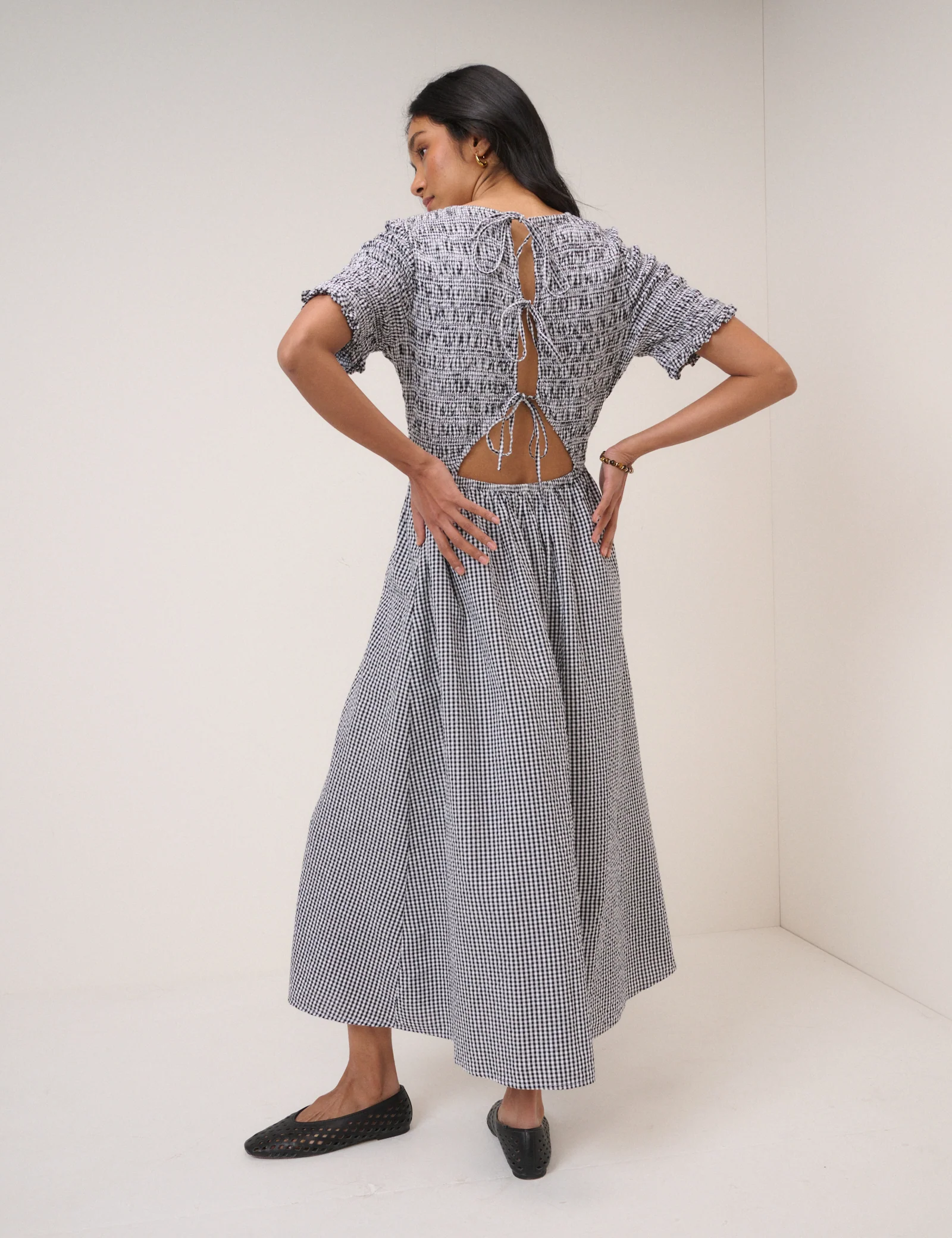 Black Gingham Shirred Leah Midi Dress - Image 5