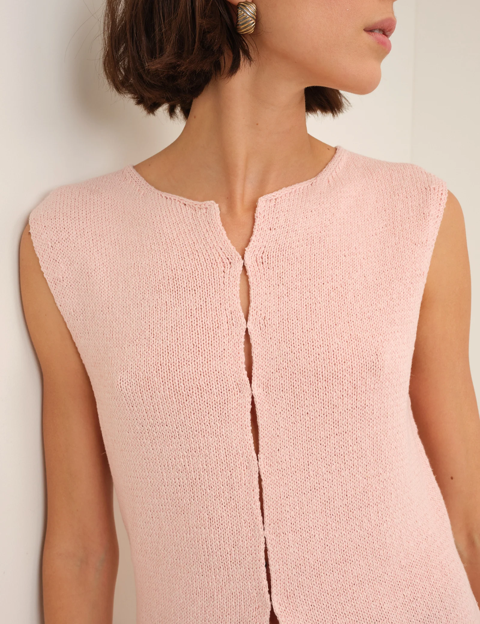 Pink Linen-Blend Sleeveless Knitted Top - Image 2