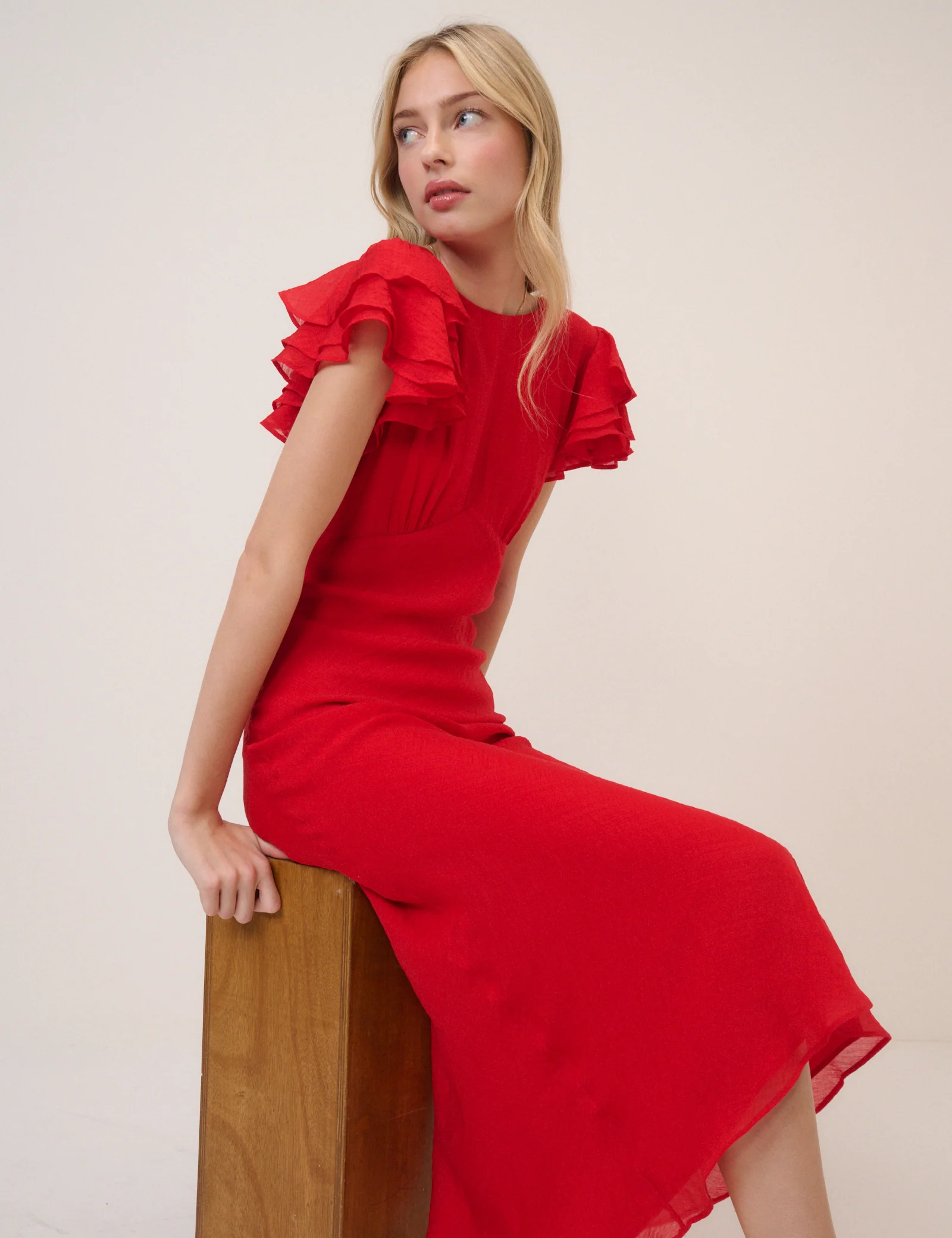 Red Frill Sleeve Lola Midi Dress - Image 3