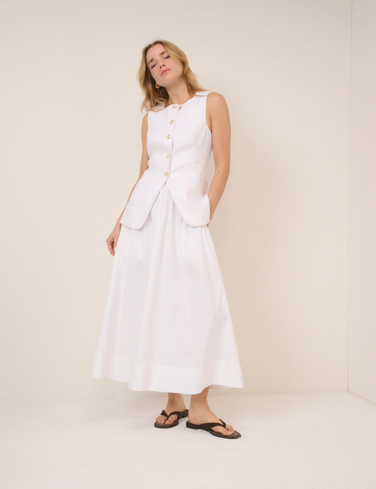 White Linen-Blend Tailored Longline Waistcoat - Image 4