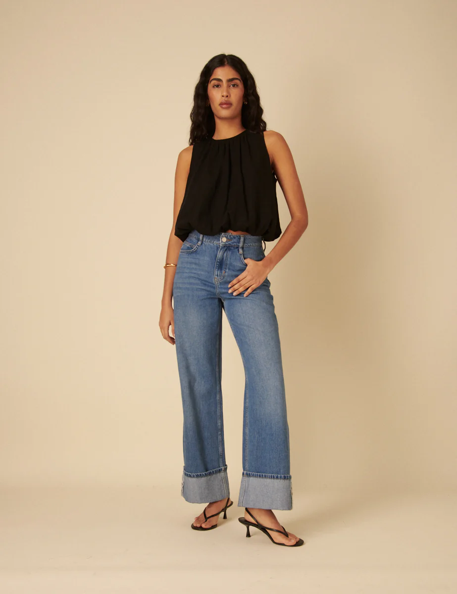 Black Linen-Blend Sleeveless Bubble Hem Pleated Top - Image 4