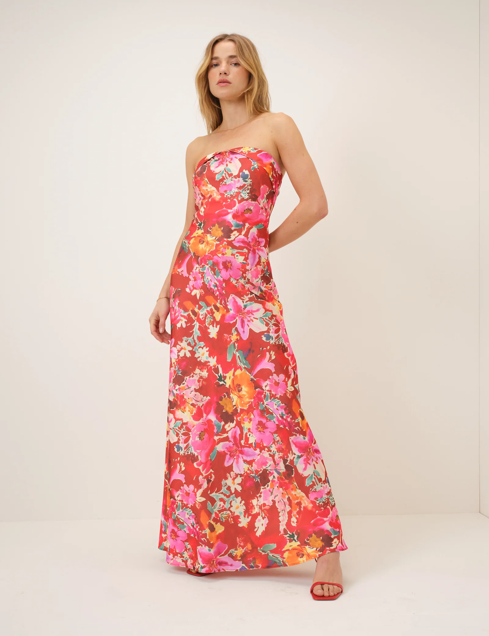 Pink Floral Robyn Maxi Dress - Image 3