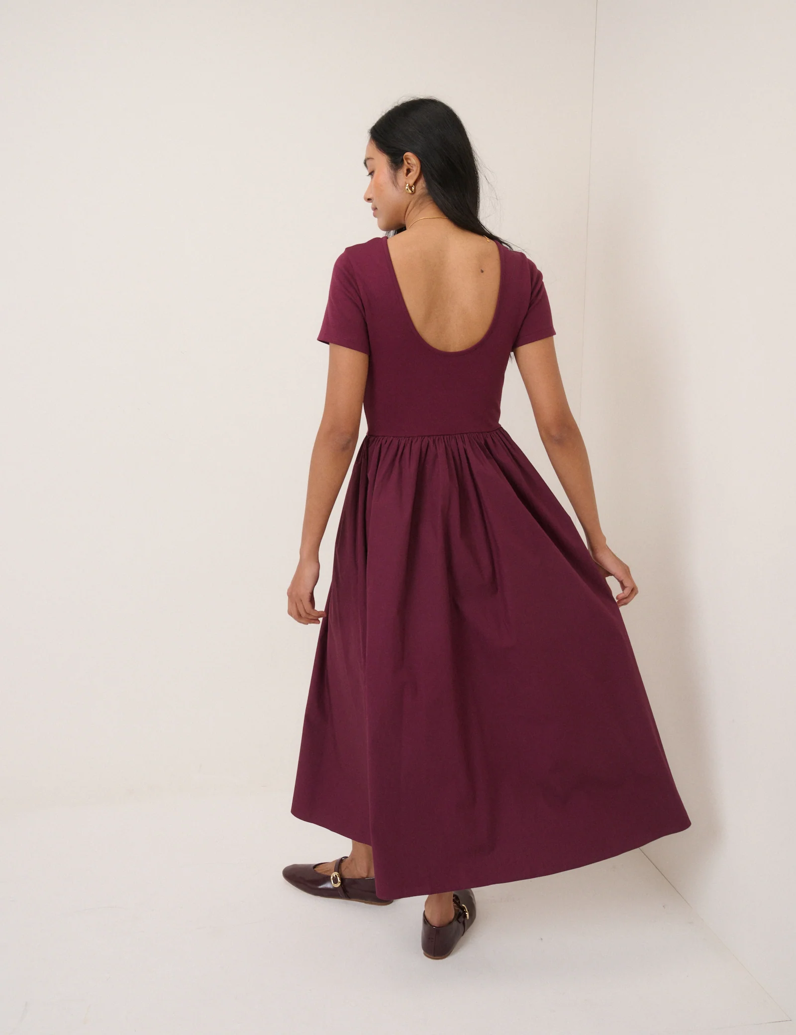 Burgundy Short Sleeve Sarah Midi Dress - Image 5