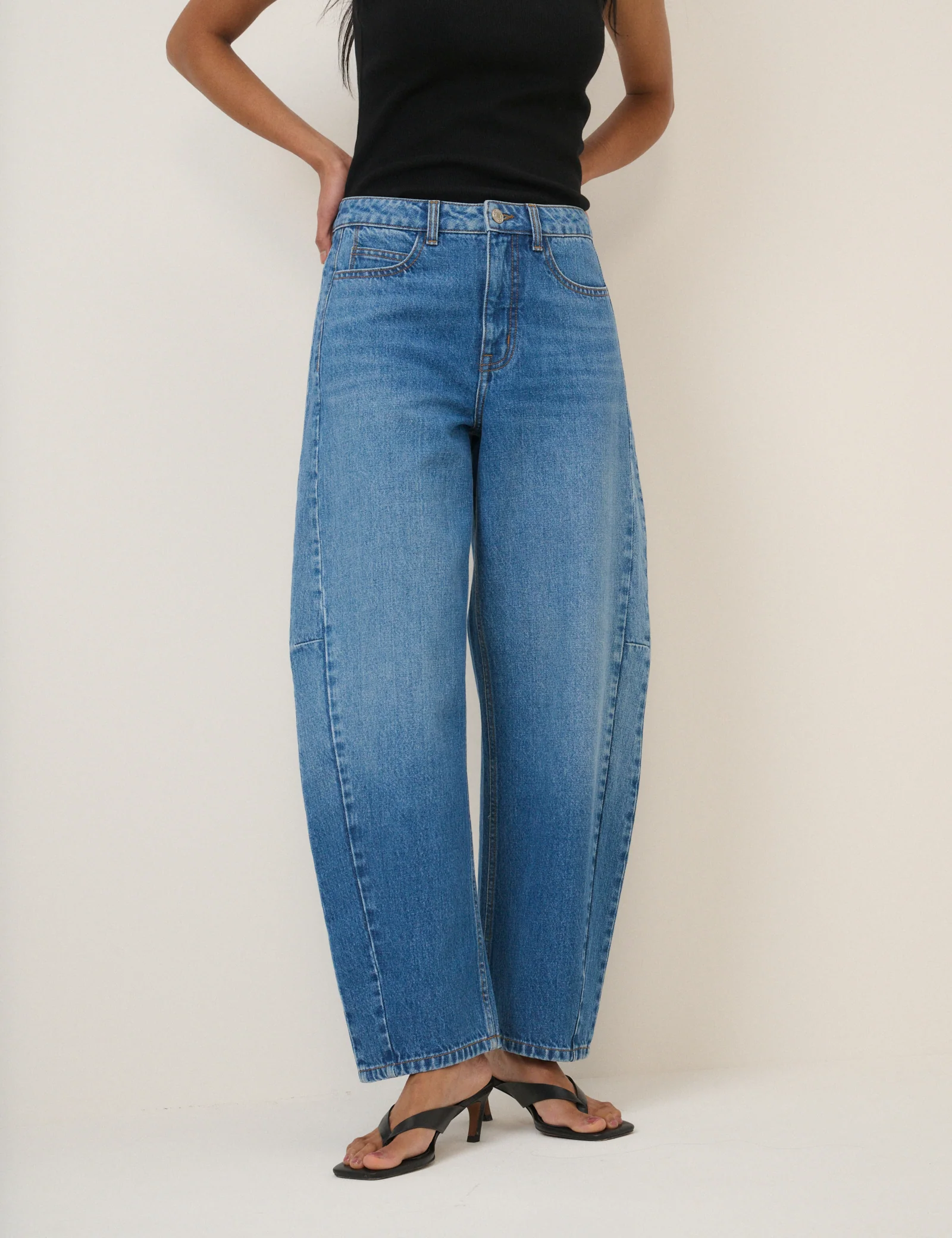 Blue Mid Rise Bethnal Barrel Leg Jeans - Image 2
