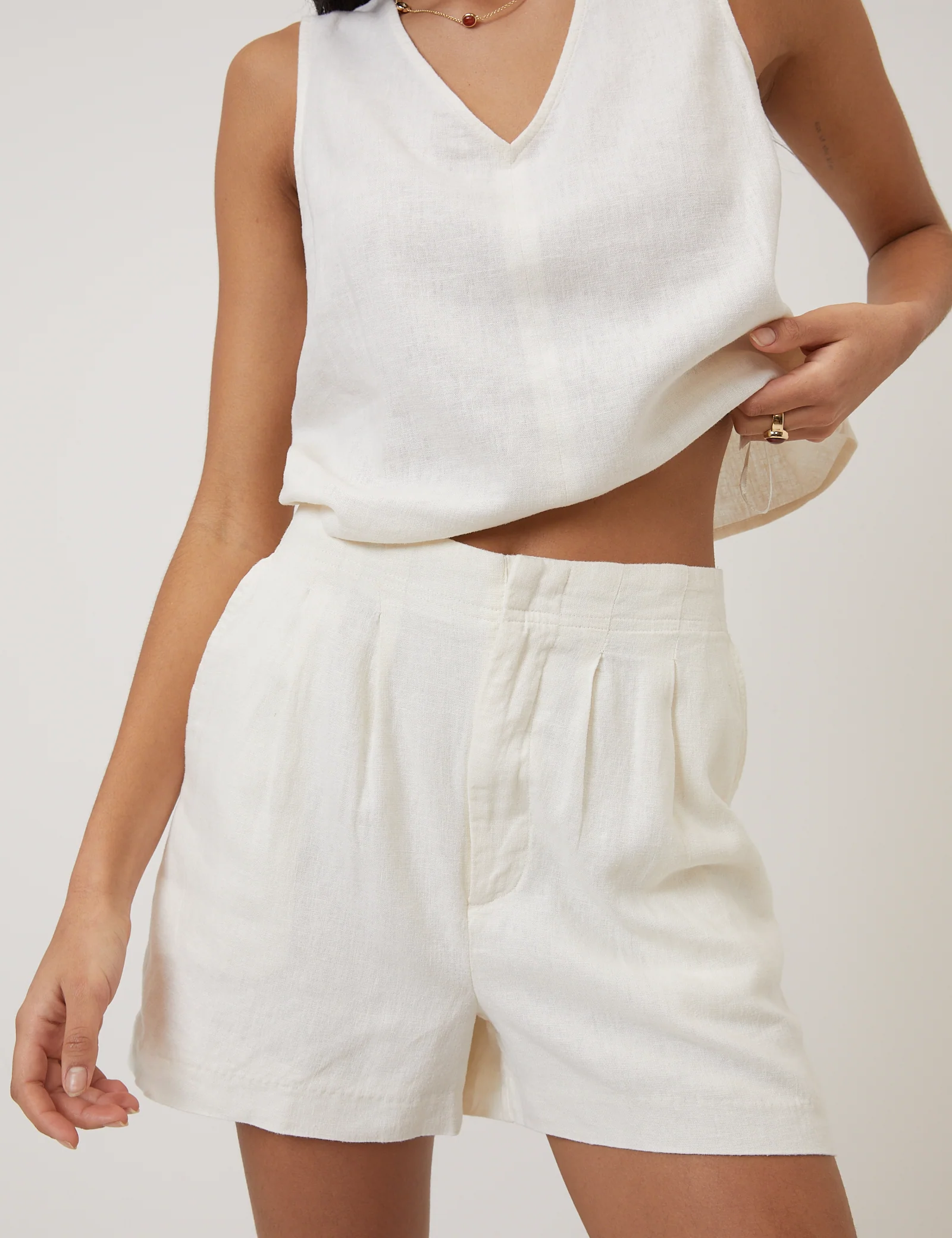 Cream Linen-blend Shorts - Image 2