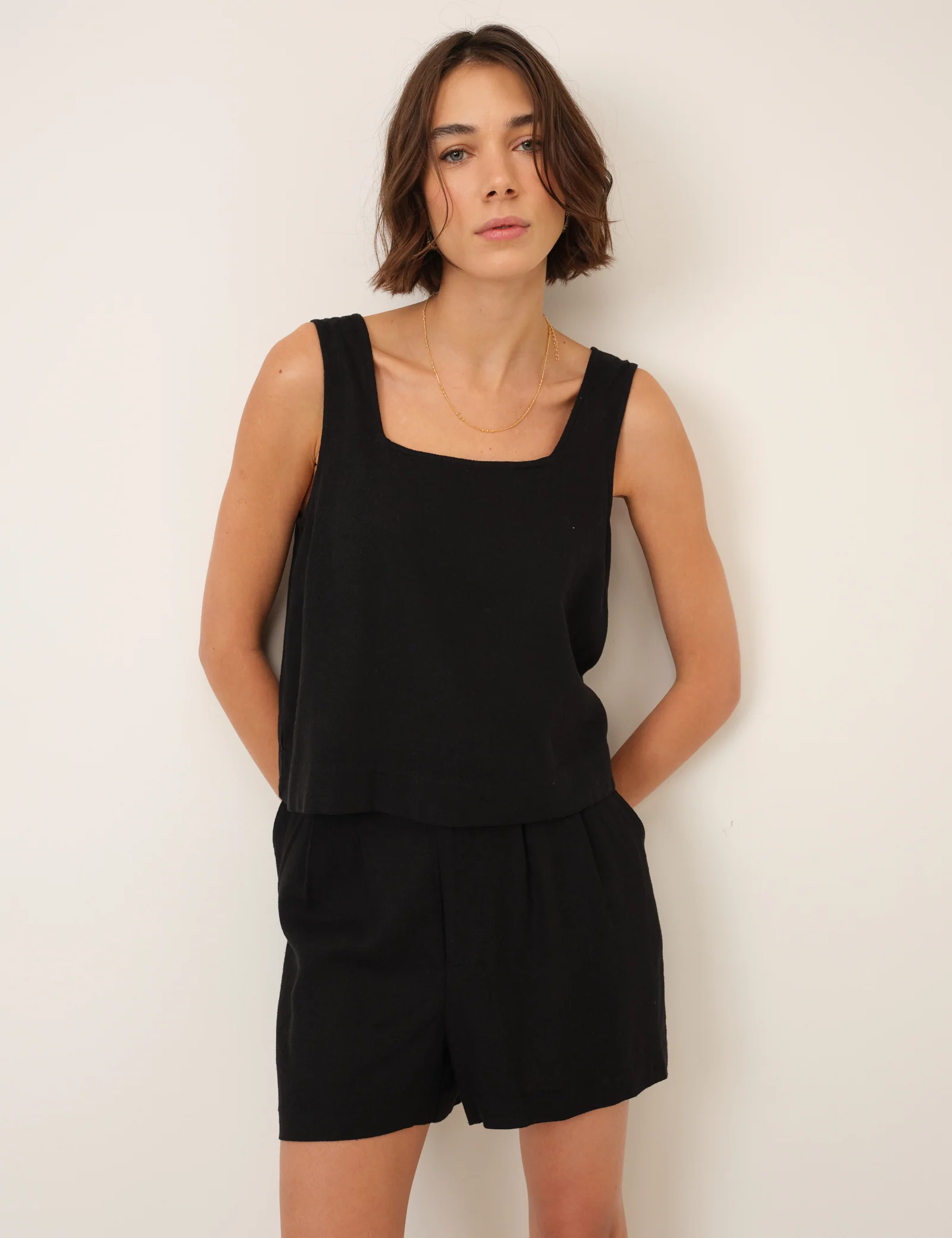 Black Linen-Blend Shorts - Image 3