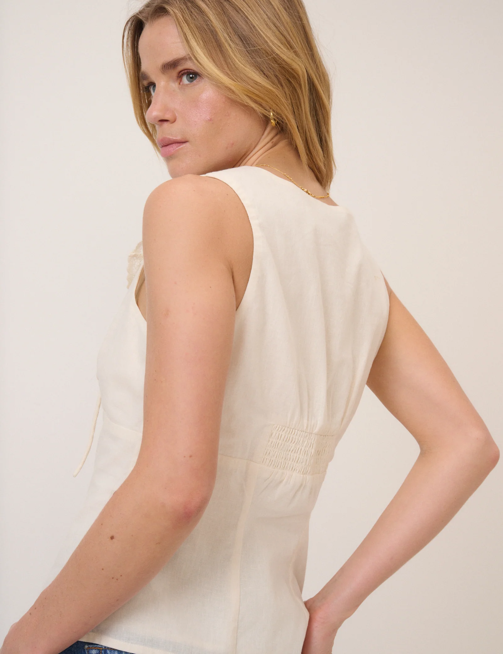 White Floral Collared Waistcoat - Image 5