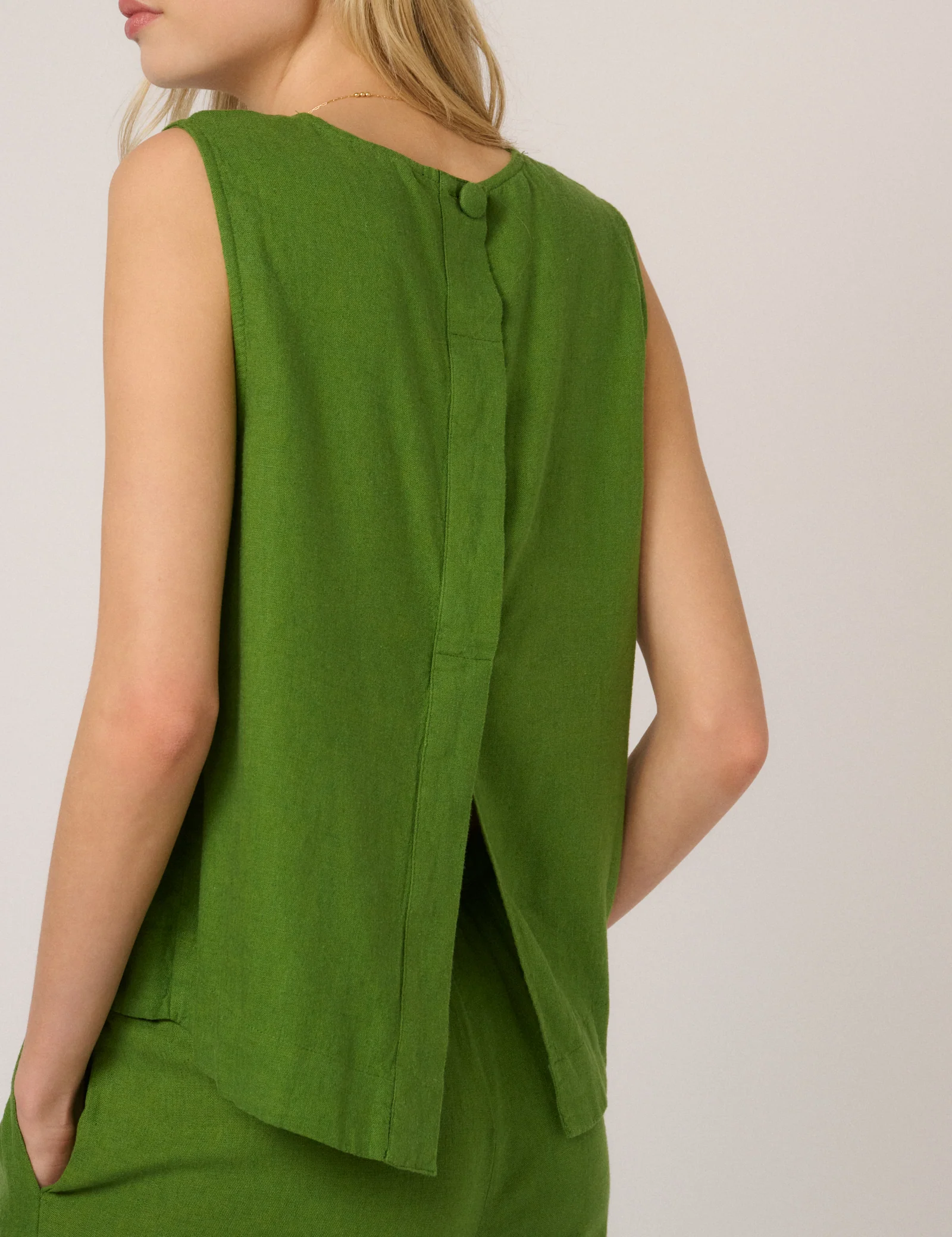 Green Linen-Blend Sleeveless Swing Top - Image 5