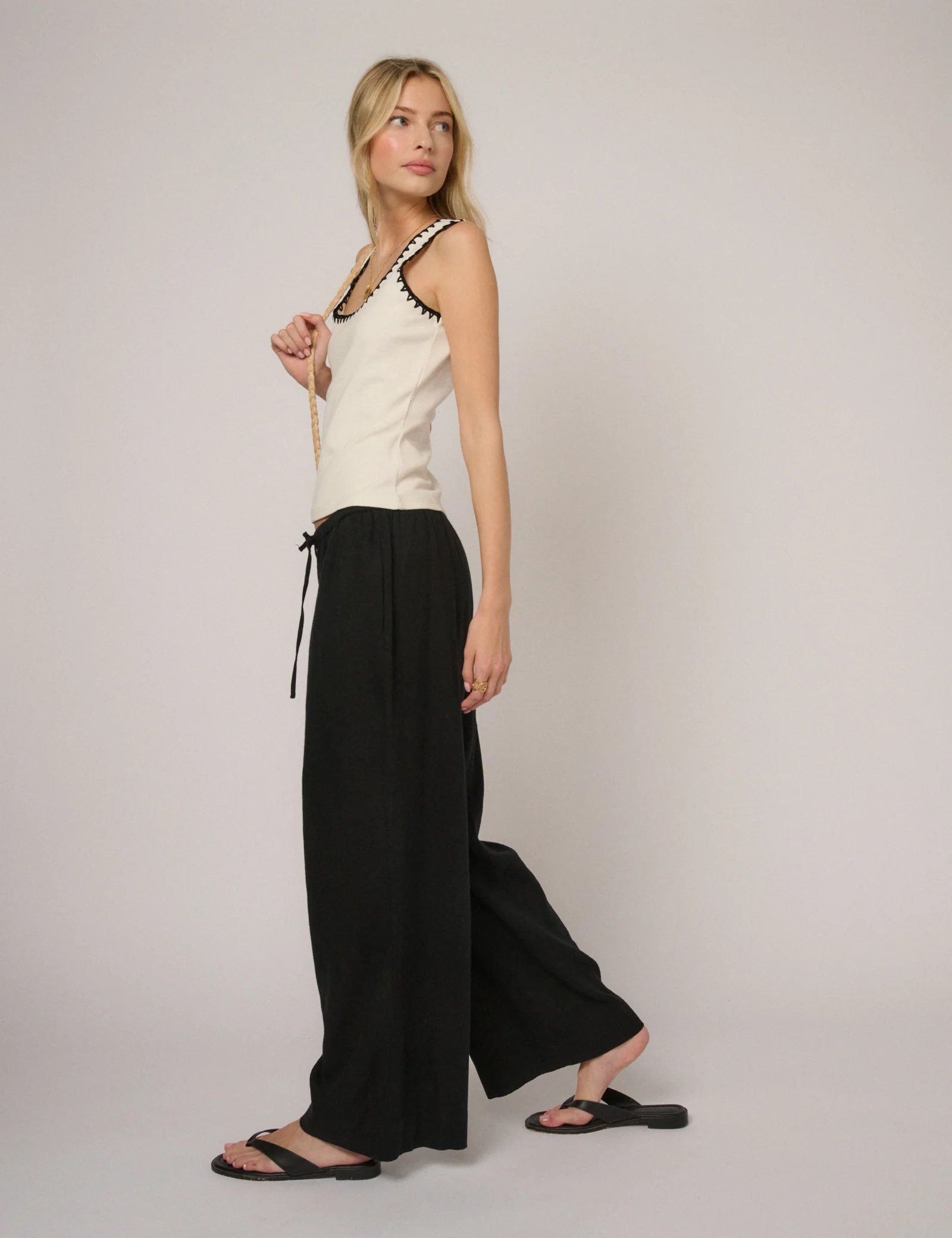Black Linen-Blend Low Waisted Straight Leg Trousers - Image 4