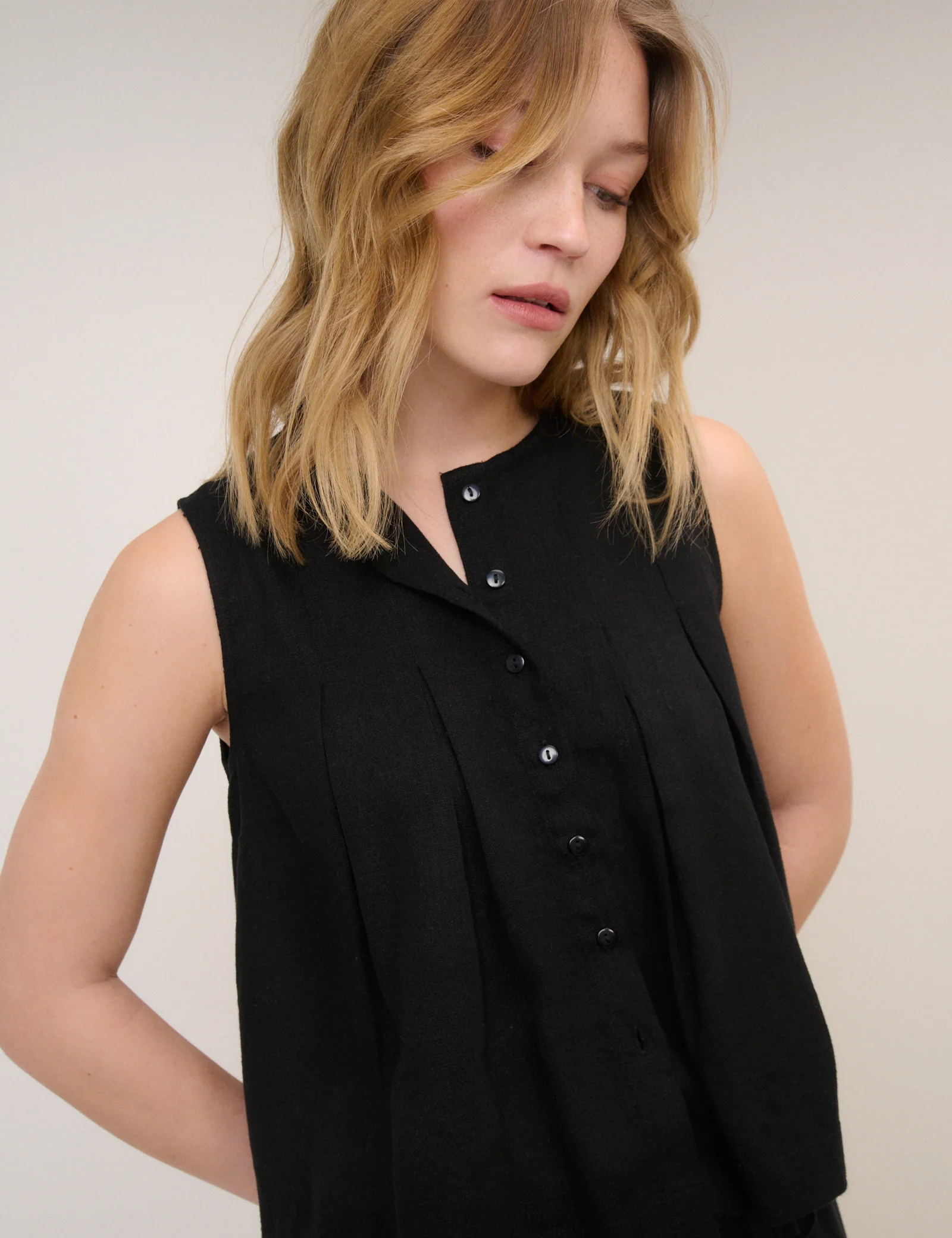 Black Linen-Blend Pintuck Top - Image 3