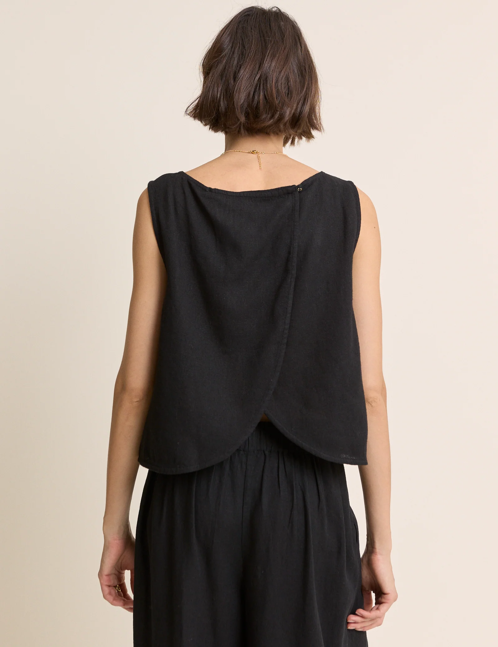 Black Wrap Detail Linen-Blend Tank Top - Image 5