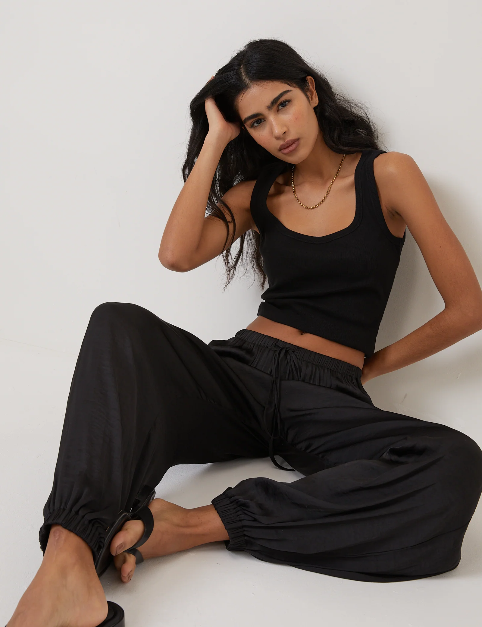 Black Balloon Cuffed Trousers - Image 5