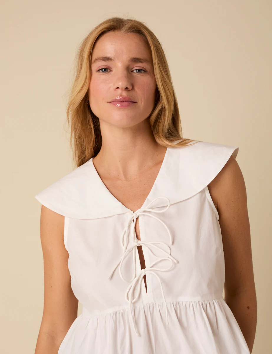 White Tie Front Collared Blouse - Image 2