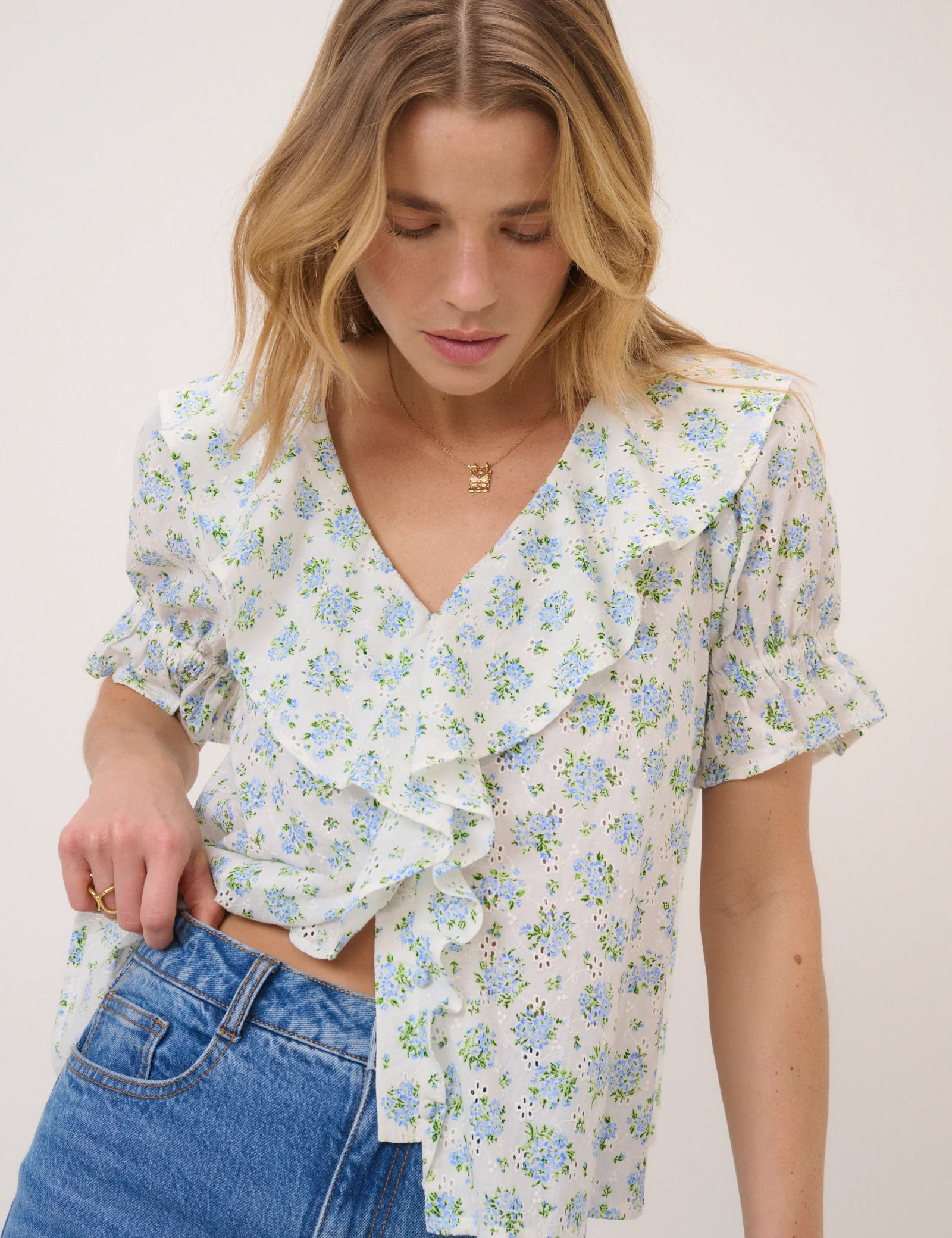 White Floral Ruffle Trim Top - Image 3